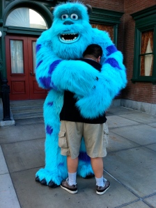 My brother doesn't willingly hug anyone.  He went straight up to Sully (past the line of people) and gave him a "Big Squeeze."